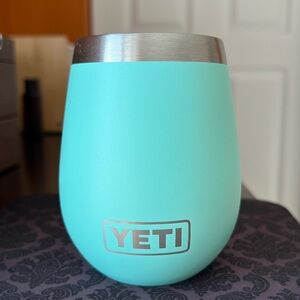 Yeti Rambler 10oz Wine Tumbler Seafoam Green